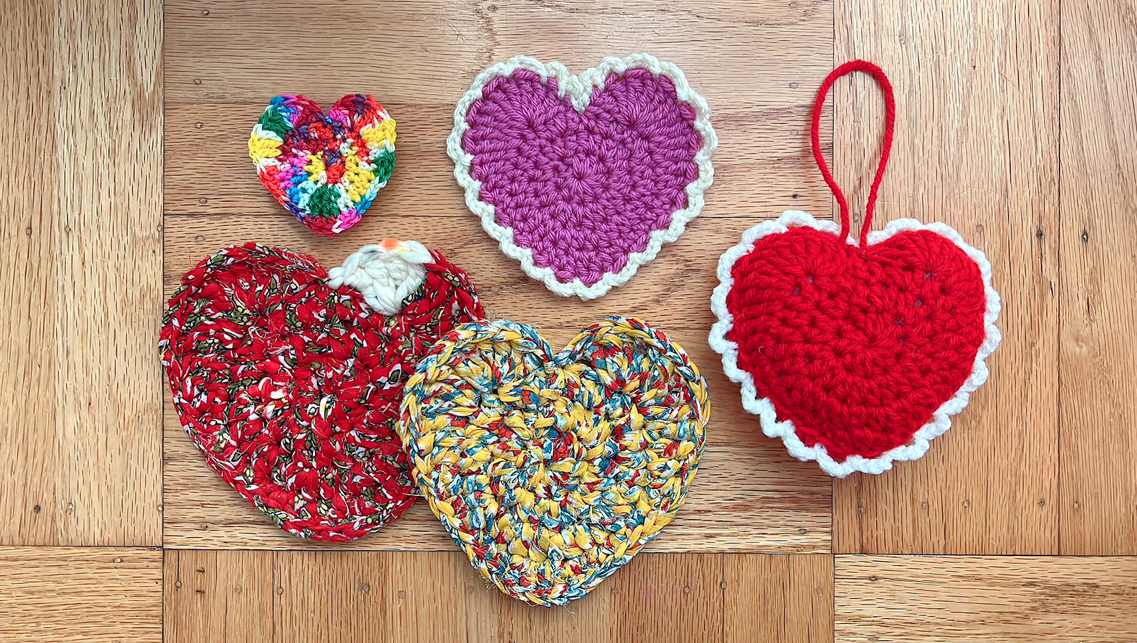 How to Crochet Flat Mini Hearts (Multiple Sizes)